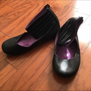 Black Blowfish Flats with Purple Interior