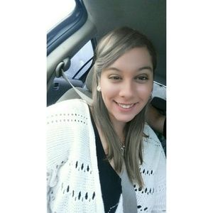 Meet your Posher, Isabel