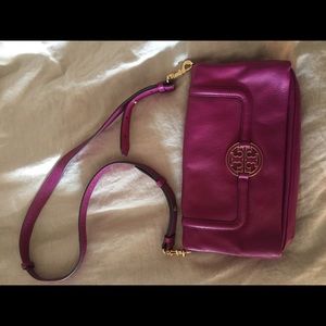 Tory Burch Bags - Tory burch magenta envelope clutch and purse Tory Burch Bags - Tory burch magenta envelope clutch and purse