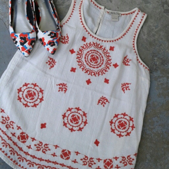 Lucky Brand Tops - Lucky Brand embroidered top