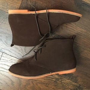 Oxford looking desert boots.