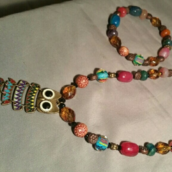 Free Gift SOLD SOLD SOLD Owl Necklace and Bracelet - Picture 2 of 4