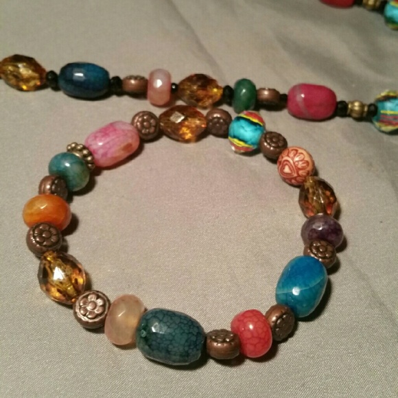 Free Gift SOLD SOLD SOLD Owl Necklace and Bracelet - Picture 4 of 4