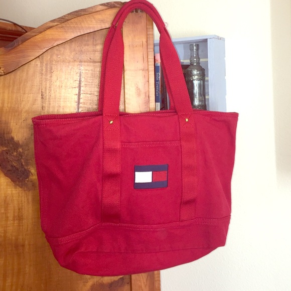 Tommy Hilfiger Handbags - Sale❗️NWT Tommy Hilfiger bag