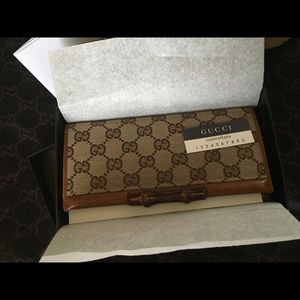 Gucci Wallet- Brown GG
