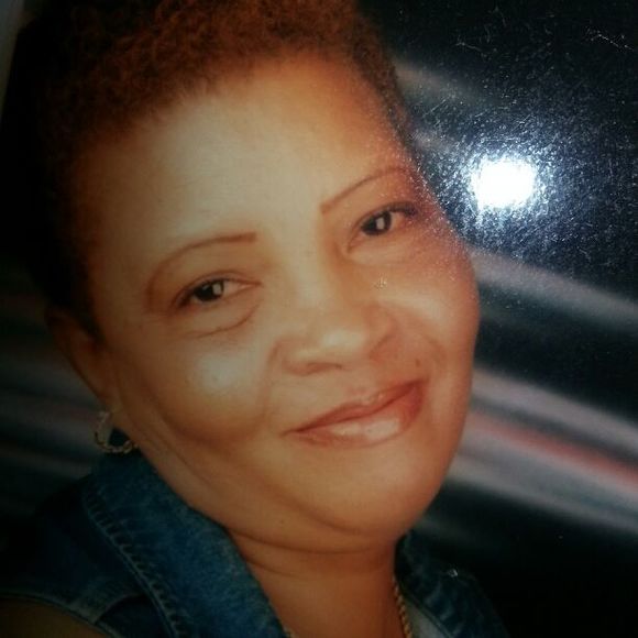 Meet your Posher, Gemma - Picture 1 of 1