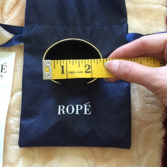 Bangle - Picture 3 of 4