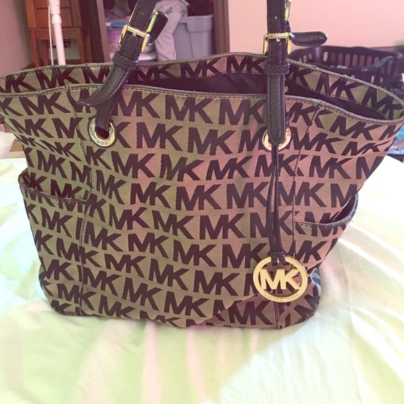 Michael kors purse