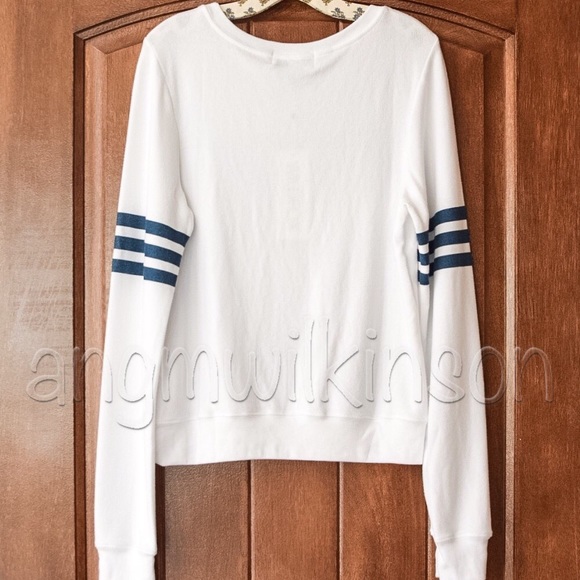 Wildfox We The Brave Baggy Beach Jumper - Picture 4 of 6