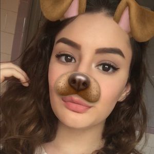 Meet your Posher, Ariana