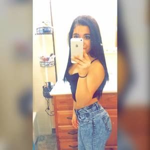 Meet your Posher, Adelene