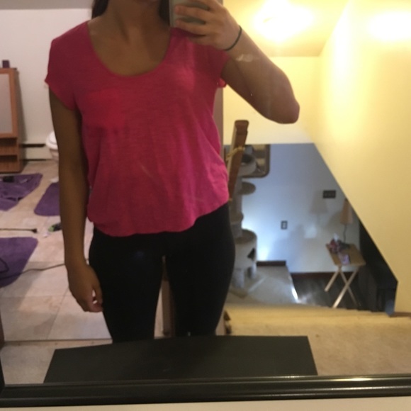 Short sleeve pink shirt