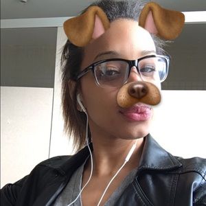 Meet your Posher, Leyda