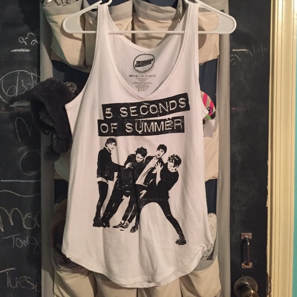 5sos T shirt