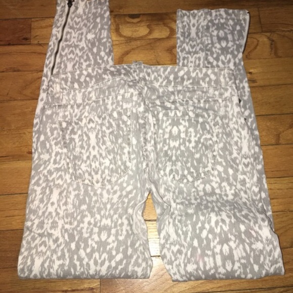 Forever 21 jeans - Picture 7 of 7