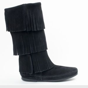 Minnetonka 3-layer Fringe Boot