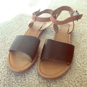 Coconuts sandals