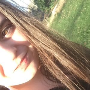 Meet your Posher, Mikayla