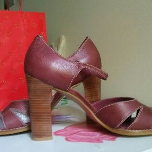 New BAKERS leather spring shoes