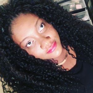 Meet your Posher, Ariel