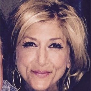 Meet your Posher, Gina