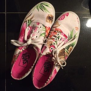 hawaiian print vans
