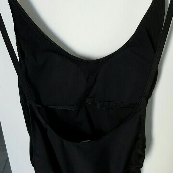 NEW Sexy Backless One Piece Swimsuit - Picture 4 of 6