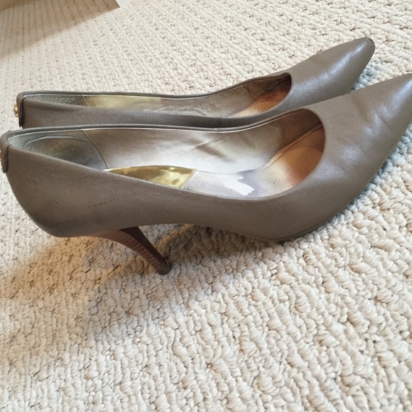 Michael Kors Tan/Grayish Heels