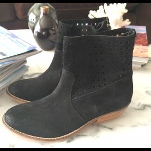Adam Tucker Sahara Booties
