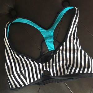 Lululemon surf to sand top REVERSIBLE