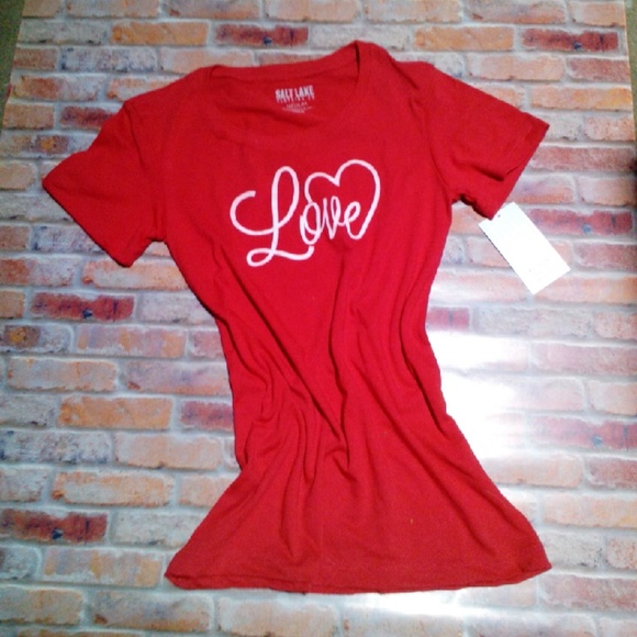 FINAL ...Red "Love" Short Sleeve t-shirt - Picture 2 of 4