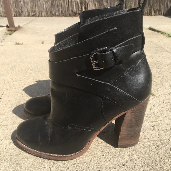 Belle by Sigerson Morrison Black Leather Boots