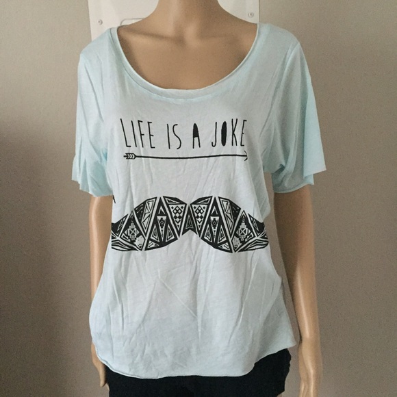 ⭐️5 STAR RATED! NEPTUNE "Life is a Joke" graphic T - Picture 2 of 4