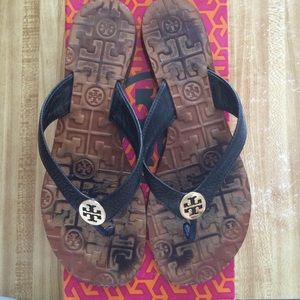 Tory Burch Thora Tumbled Leather Thong Sandals