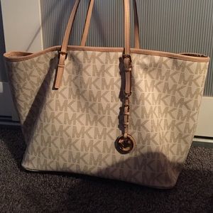 MK purse