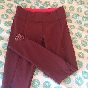 LULU LEGGINGS NEVER WORN