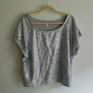 HP! 🎉🎉 Silver Crop Top 🎉🎉