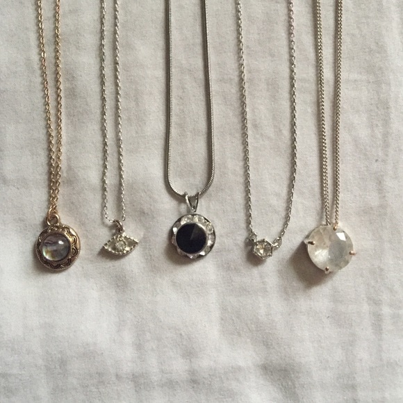💎Dainty Necklaces💎 - Picture 2 of 3