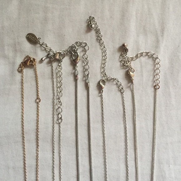 💎Dainty Necklaces💎 - Picture 3 of 3