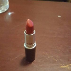 Mac lipstick Action satin texture