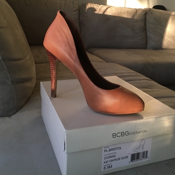 BCBG HEELS