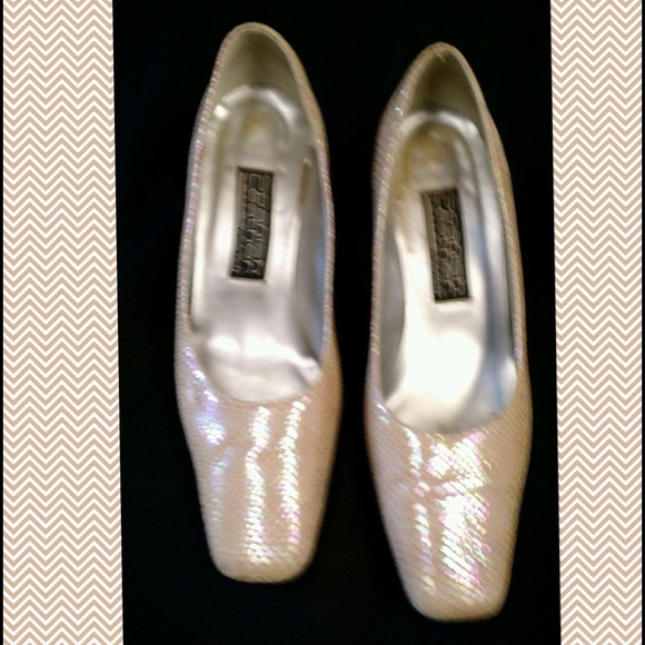Shoes - Picture 3 of 3