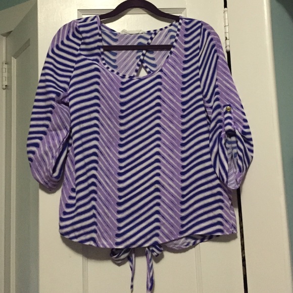 Quarter sleeve pattern blouse