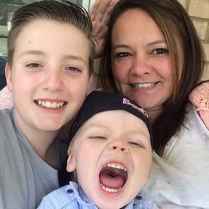 Meet your Posher, Loujan