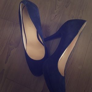 Blue suede heels by Nine West
