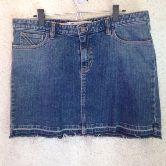 Cute Gap Jeans brand mini skirt. Size 16.