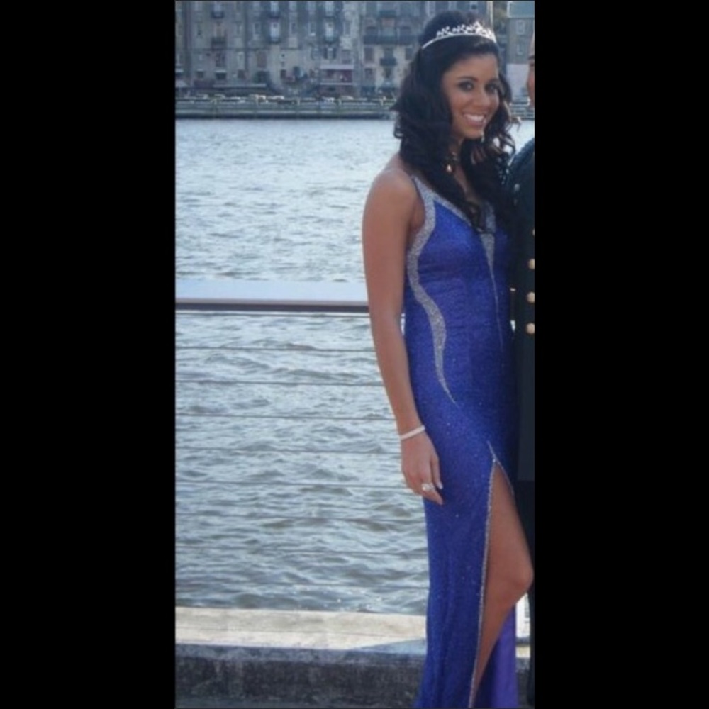 Prom, pageant gown, evening gown