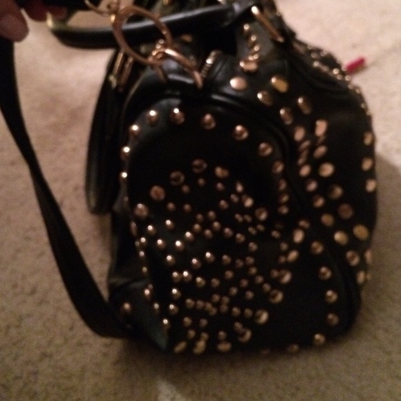 Gold studded black barrel bag - Picture 2 of 4
