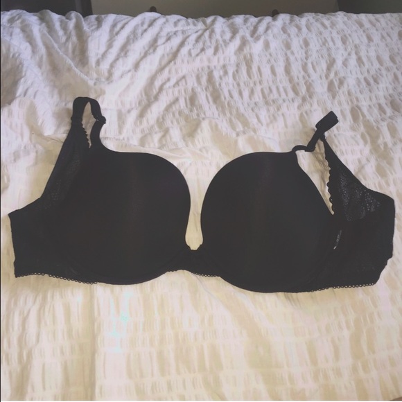 Brand new never been worn aerie bra