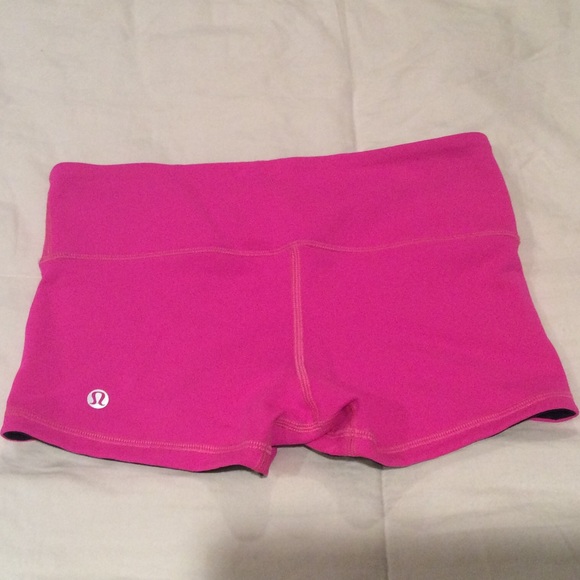 Size 4 reversible hot pink boogie shorts
